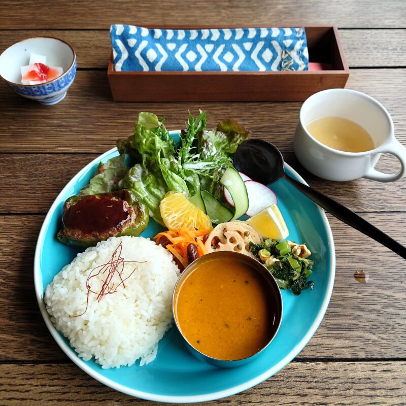 カフェメカブのランチ